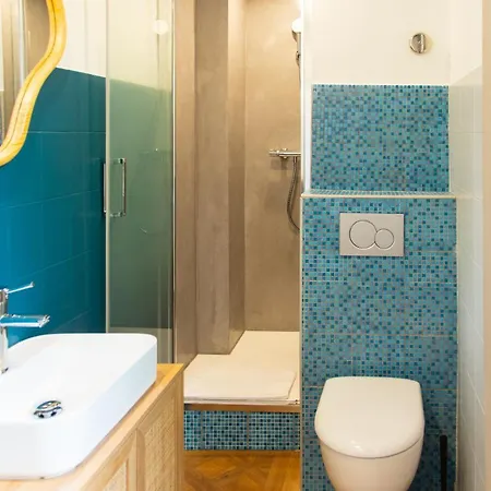 Les Plumes De Regina - History And Charm Apartment